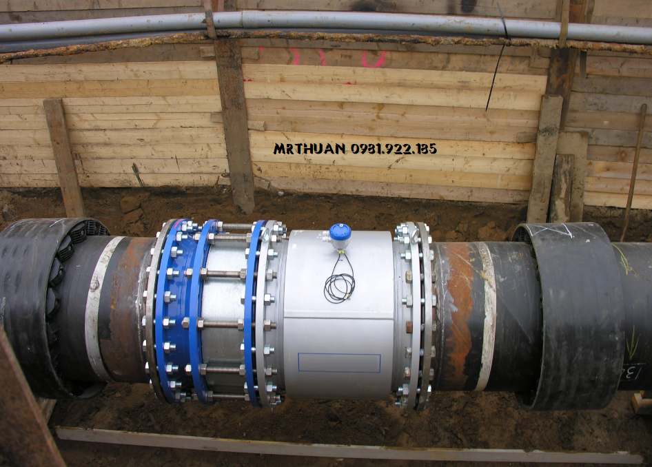 lap_dat_dong_ho_do_nuoc_dien_tu_trung_quoc